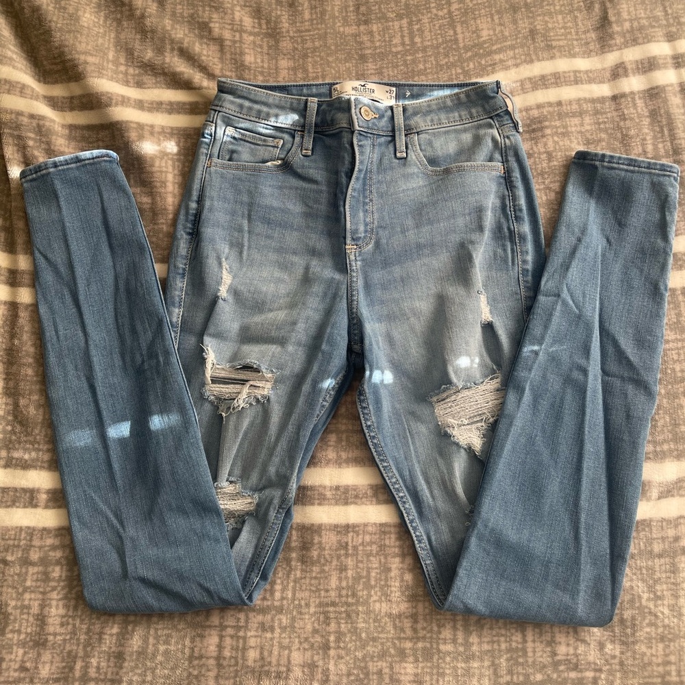 Hollister High-Rise Skinny Jeans